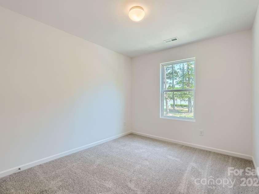 3015 Howell Mill Road, Charlotte, NC 28208.  MLS# CAR4249873, YatesRealty ID 16577. 