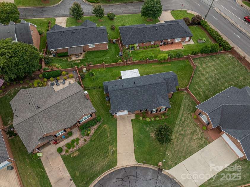1909 Wexford Court, Gastonia, NC 28054.  MLS# CAR4259182, YatesRealty ID 16578. 