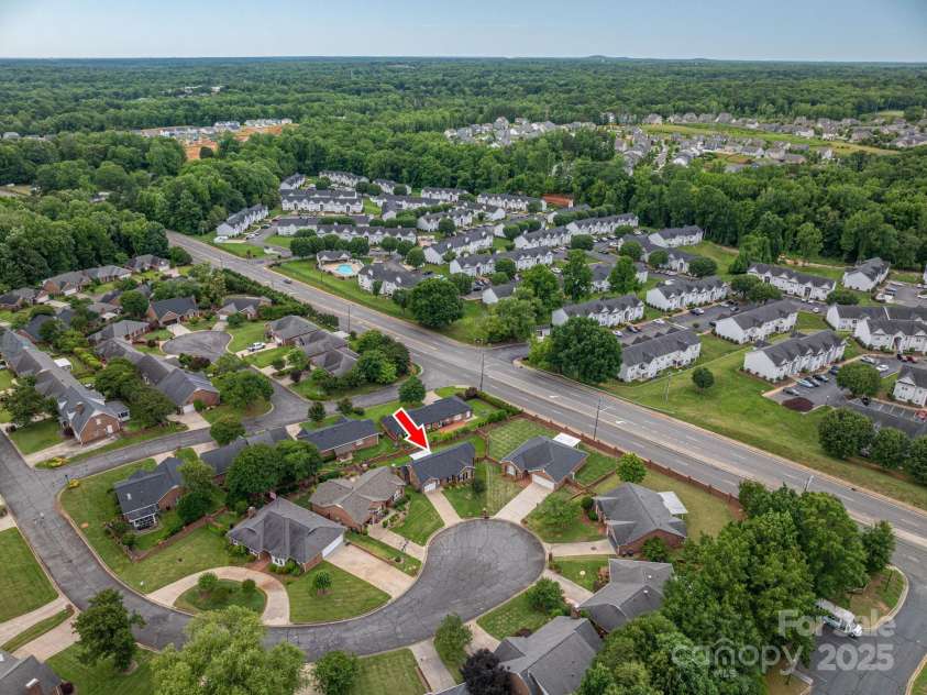 1909 Wexford Court, Gastonia, NC 28054.  MLS# CAR4259182, YatesRealty ID 16578. 