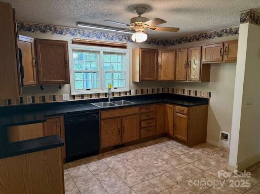 35 Sugar Maple Drive, Mills River, NC 28759.  MLS# CAR4307364, YatesRealty ID 1658. 