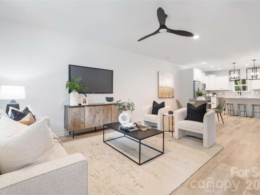6424 Charcon Court, Charlotte, NC 28213.  MLS# CAR4335826, YatesRealty ID 1658. Representation