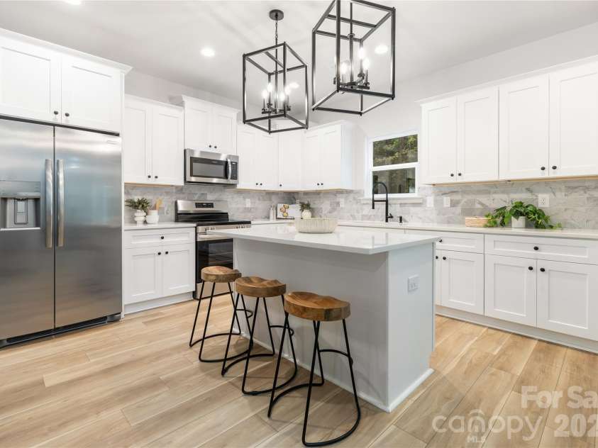 6424 Charcon Court, Charlotte, NC 28213.  MLS# CAR4335826, YatesRealty ID 1658. Representation