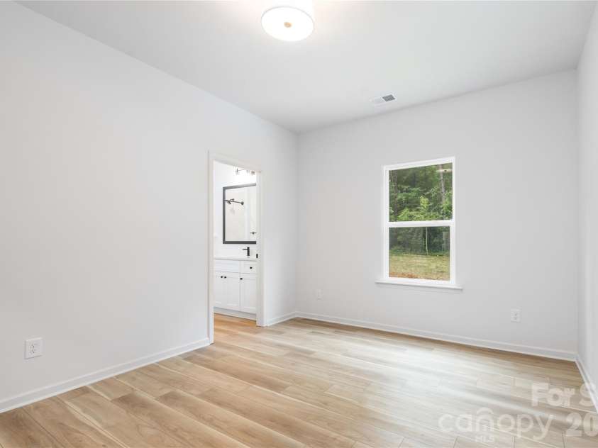 6424 Charcon Court, Charlotte, NC 28213.  MLS# CAR4335826, YatesRealty ID 1658. Representation