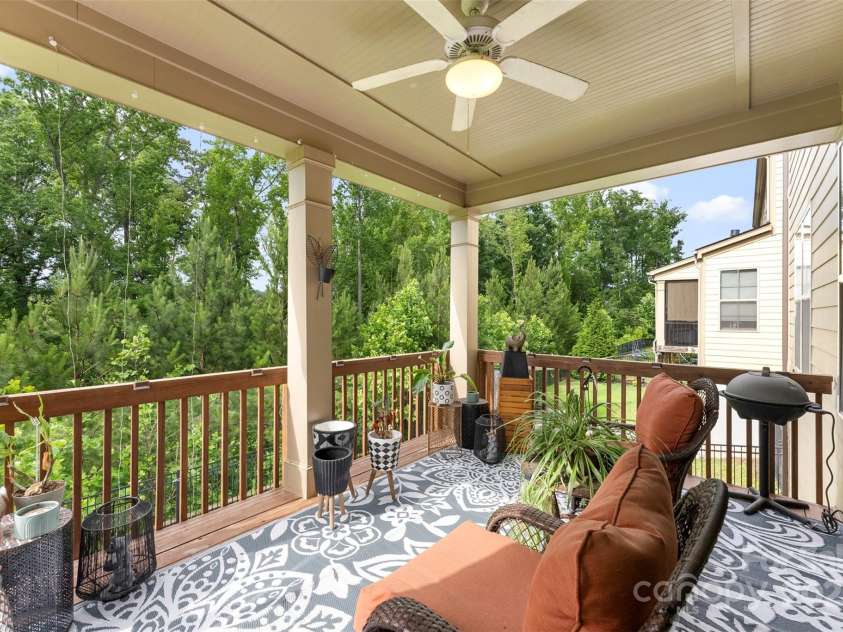 15416 Oleander Drive, Charlotte, NC 28278.  MLS# CAR4264789, YatesRealty ID 16580. Main Level Deck