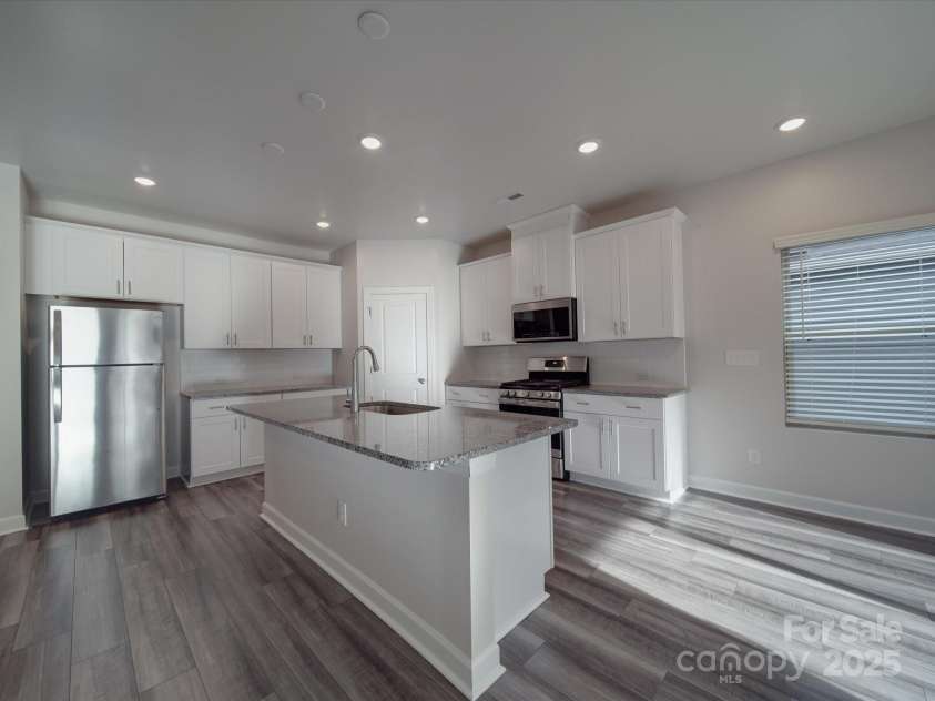 4142 Longmore Lane, Kannapolis, NC 28081.  MLS# CAR4250783, YatesRealty ID 16582. 