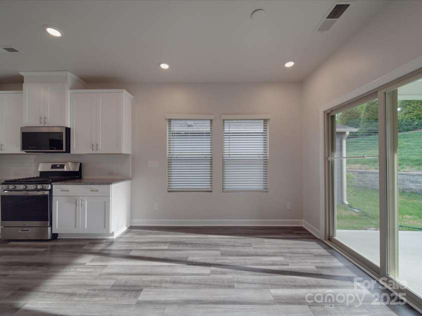 4142 Longmore Lane, Kannapolis, NC 28081.  MLS# CAR4250783, YatesRealty ID 16582. 