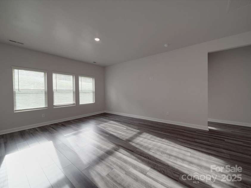 4142 Longmore Lane, Kannapolis, NC 28081.  MLS# CAR4250783, YatesRealty ID 16582. 