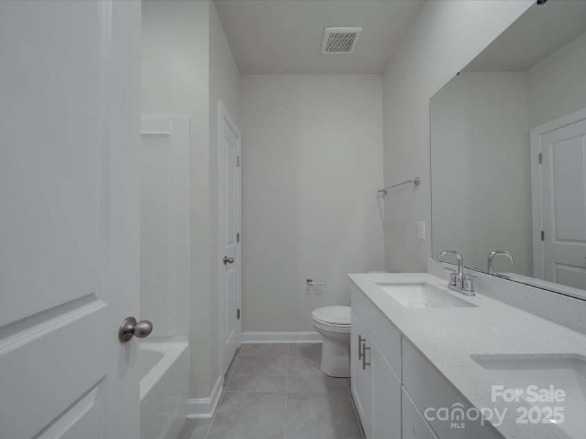 4142 Longmore Lane, Kannapolis, NC 28081.  MLS# CAR4250783, YatesRealty ID 16582. 