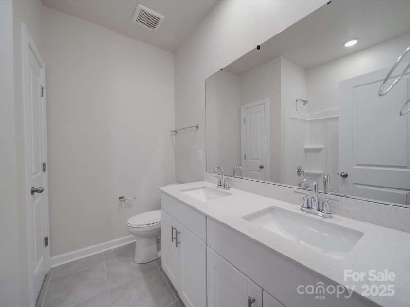 4142 Longmore Lane, Kannapolis, NC 28081.  MLS# CAR4250783, YatesRealty ID 16582. 