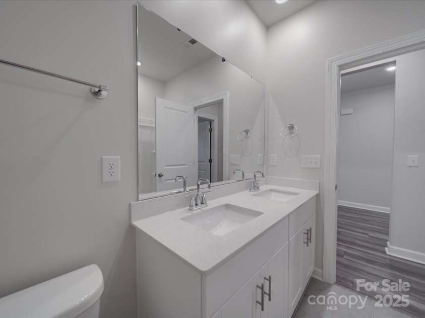 4142 Longmore Lane, Kannapolis, NC 28081.  MLS# CAR4250783, YatesRealty ID 16582. 