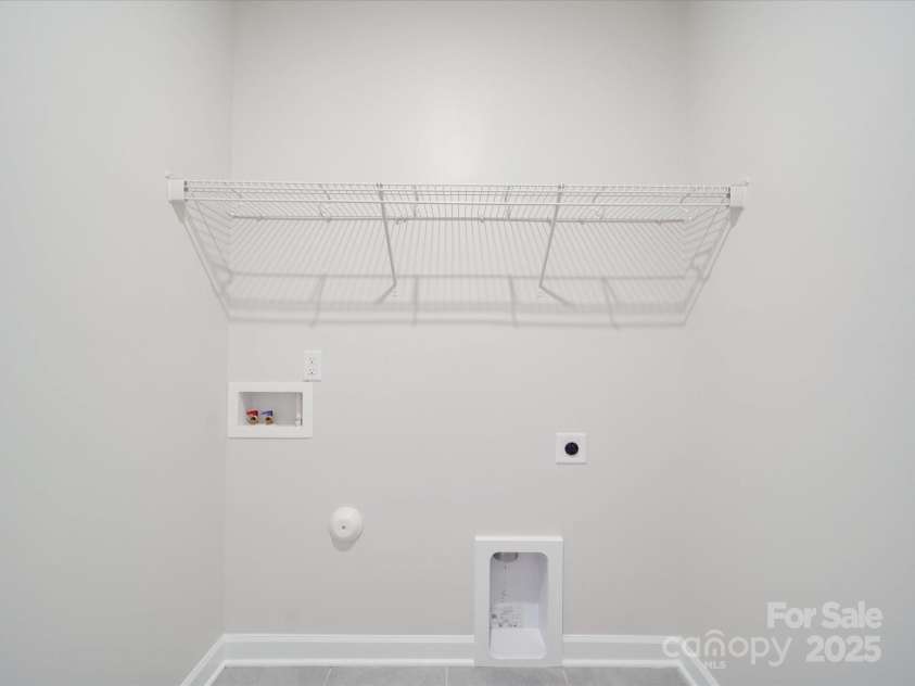 4142 Longmore Lane, Kannapolis, NC 28081.  MLS# CAR4250783, YatesRealty ID 16582. 