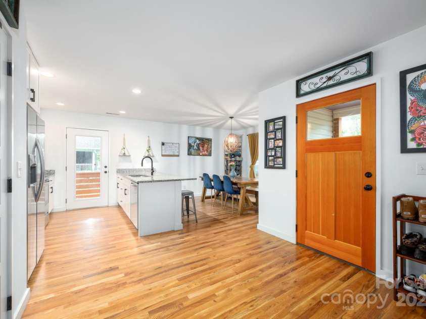 211 Sidewinder Lane, Asheville, NC 28806.  MLS# CAR4252995, YatesRealty ID 16583. 