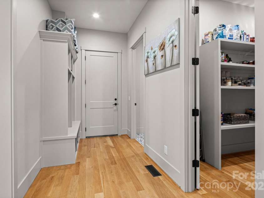 301 Rockbridge Road, Mills River, NC 28759.  MLS# CAR4265913, YatesRealty ID 16585. Mudroom/laundry area
