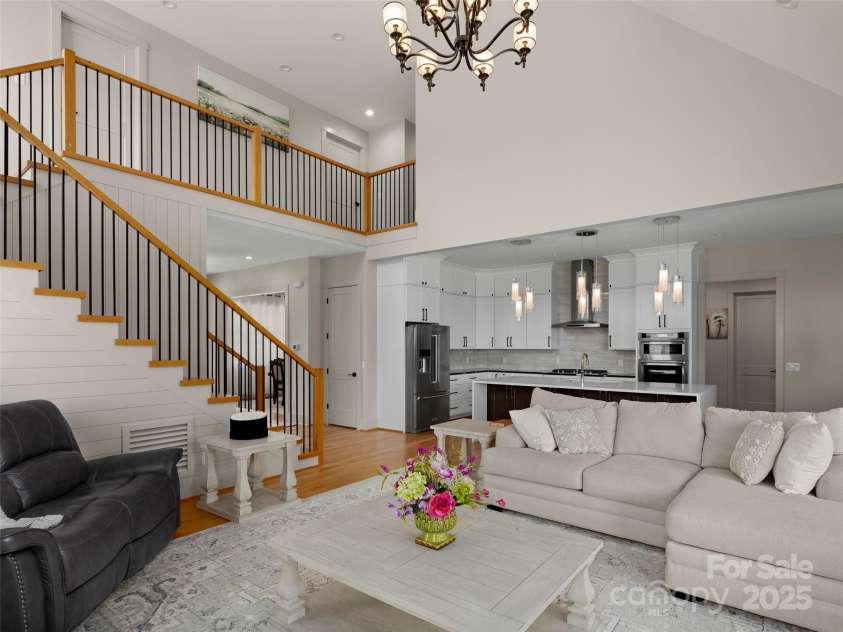 301 Rockbridge Road, Mills River, NC 28759.  MLS# CAR4296357, YatesRealty ID 16585. Open floor plan, great for entertaining.