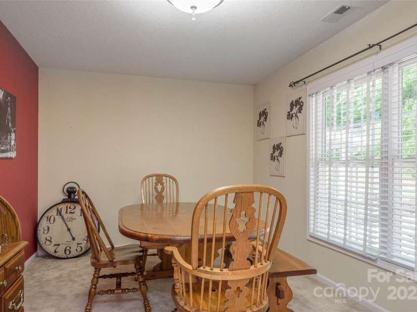 174 Allen Paul Drive, Hendersonville, NC 28791.  MLS# CAR4261580, YatesRealty ID 16587. Dining Room
