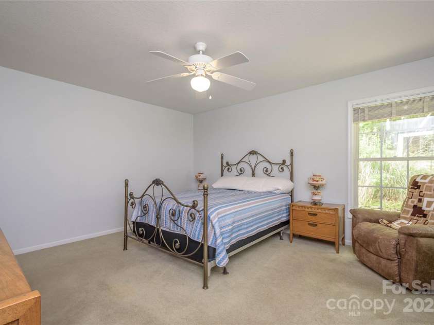174 Allen Paul Drive, Hendersonville, NC 28791.  MLS# CAR4261580, YatesRealty ID 16587. Primary Bedroom Suite