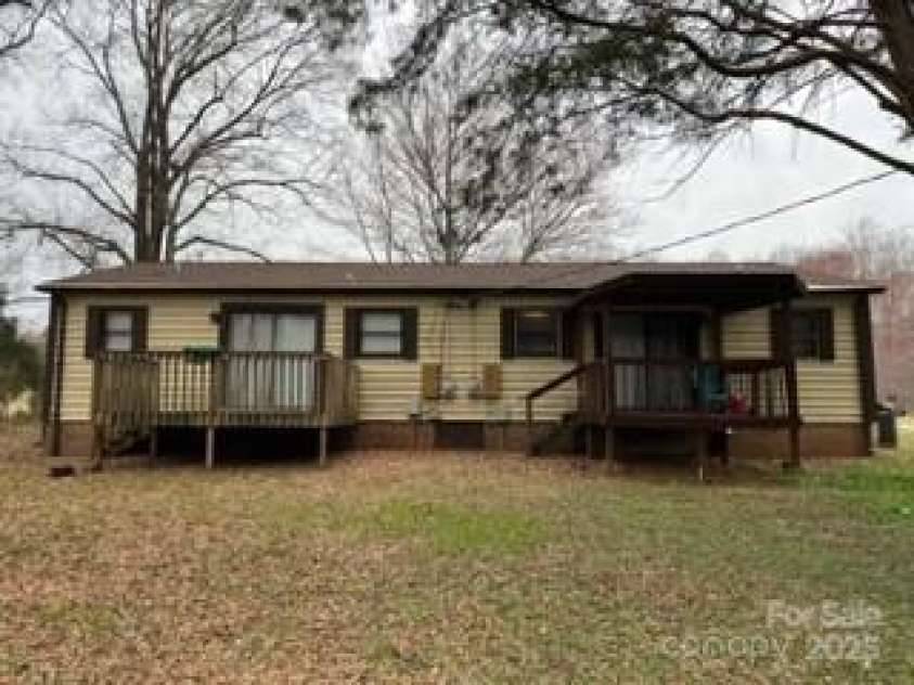 105 Overbrook Road, Salisbury, NC 28147.  MLS# CAR4262899, YatesRealty ID 16588. 
