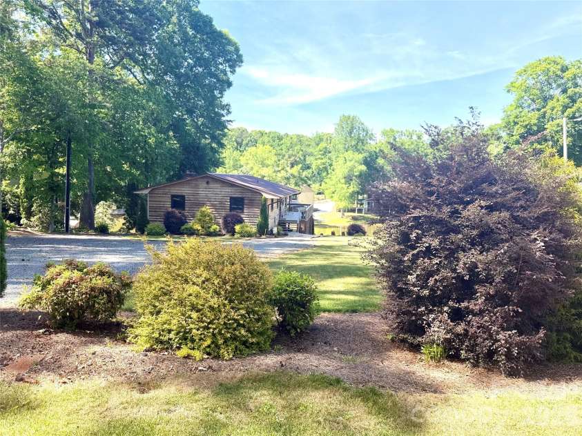 1438 Beckner Road, Lexington, NC 27292.  MLS# CAR4374582, YatesRealty ID 16588. 