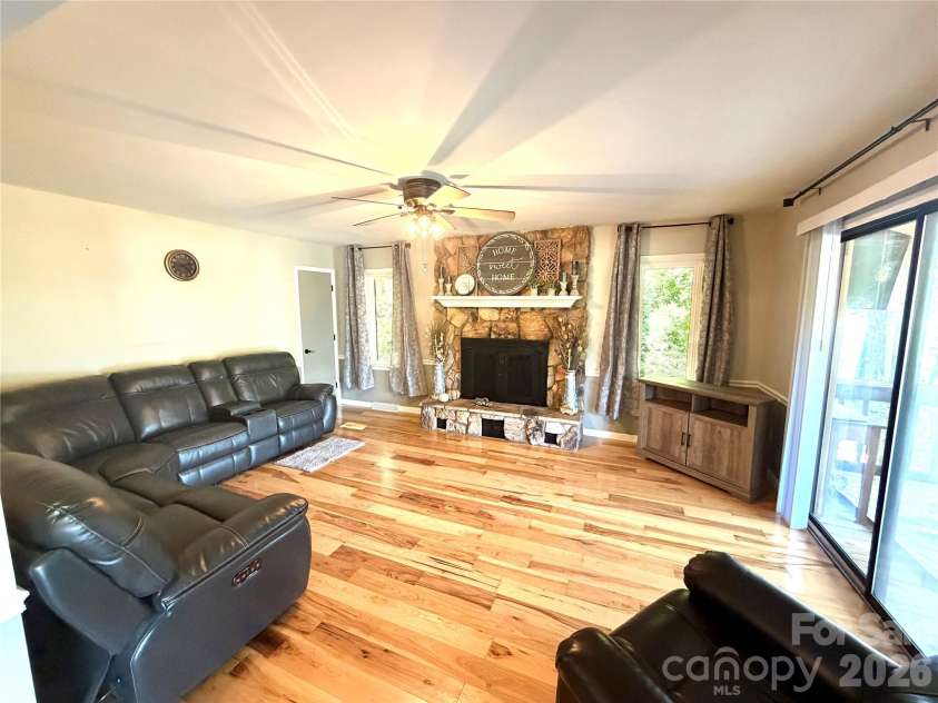 1438 Beckner Road, Lexington, NC 27292.  MLS# CAR4374582, YatesRealty ID 16588. 