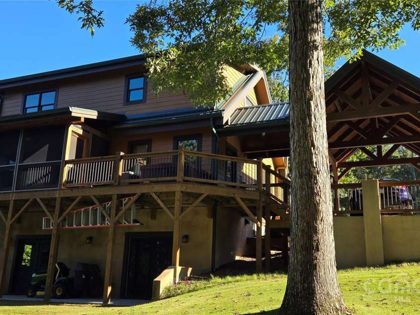 280 Hidden Lake Parkway, Nebo, NC 28761.  MLS# CAR4310695, YatesRealty ID 1659. 