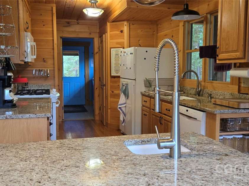 280 Hidden Lake Parkway, Nebo, NC 28761.  MLS# CAR4310695, YatesRealty ID 1659. 