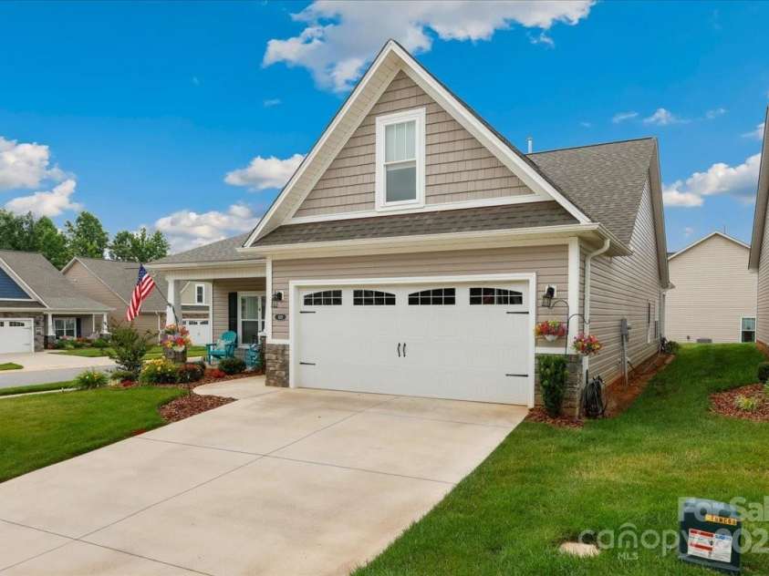620 River Birch Drive, Salisbury, NC 28146.  MLS# CAR4264587, YatesRealty ID 16590. 