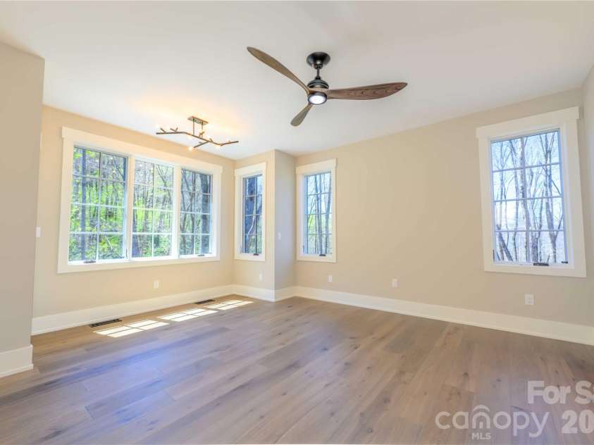 95 Dartmouth Way, Waynesville, NC 28786.  MLS# CAR4375922, YatesRealty ID 16590. 