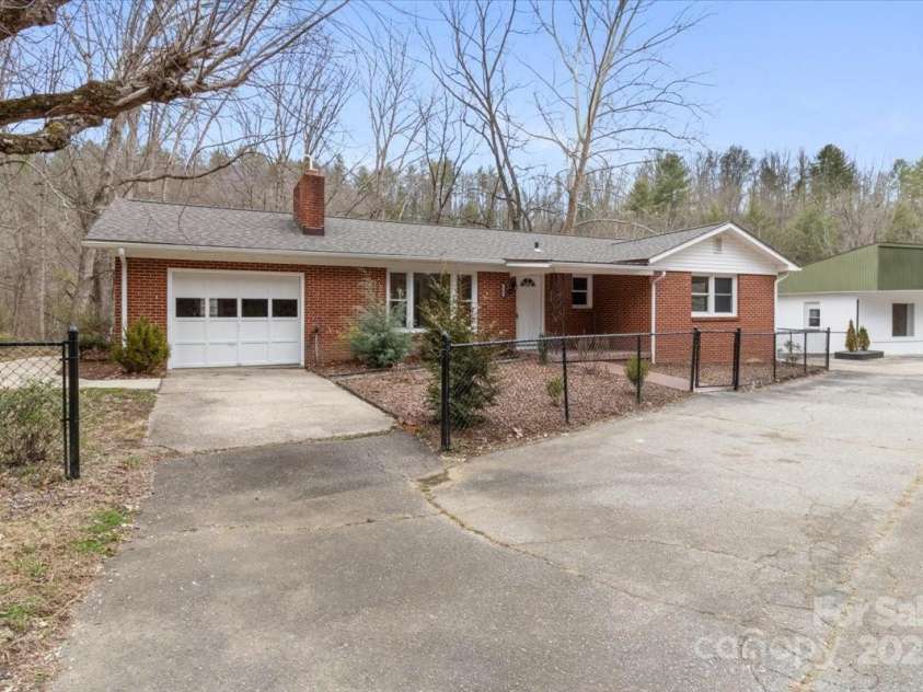 2599/2611 Old Mars Hill Highway, Weaverville, NC 28787.  MLS# CAR4266072, YatesRealty ID 16591. 