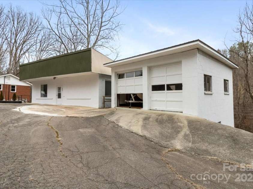 2599/2611 Old Mars Hill Highway, Weaverville, NC 28787.  MLS# CAR4266072, YatesRealty ID 16591. 