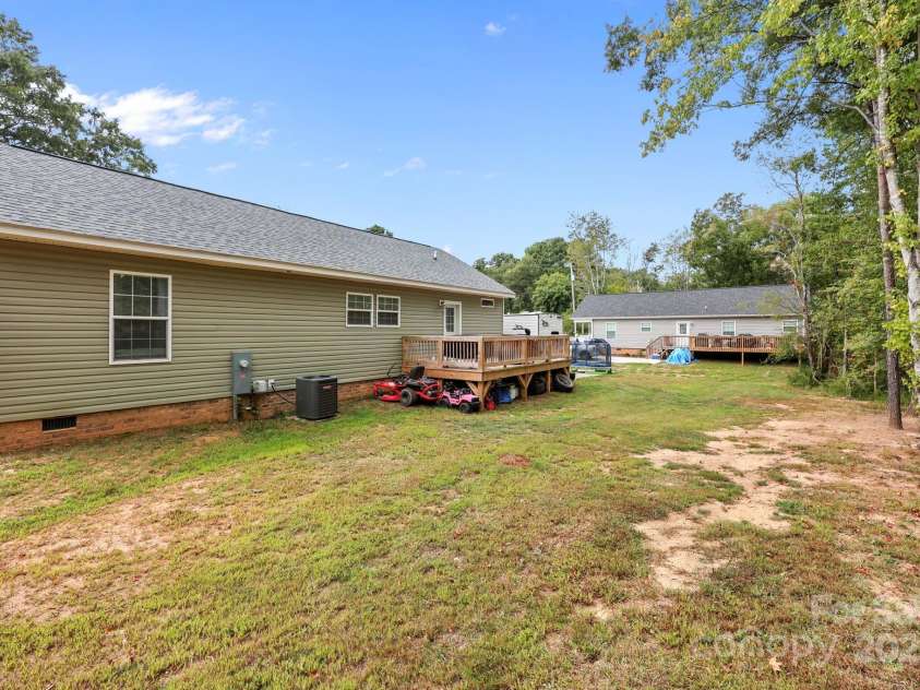 1316 Wiscassett Street, Albemarle, NC 28001.  MLS# CAR4266000, YatesRealty ID 16592. 