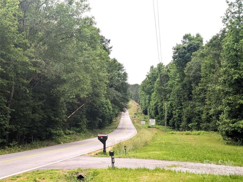 3116 Pilgrim Road, Chester, SC 29706.  MLS# CAR4257746, YatesRealty ID 16593. Road View