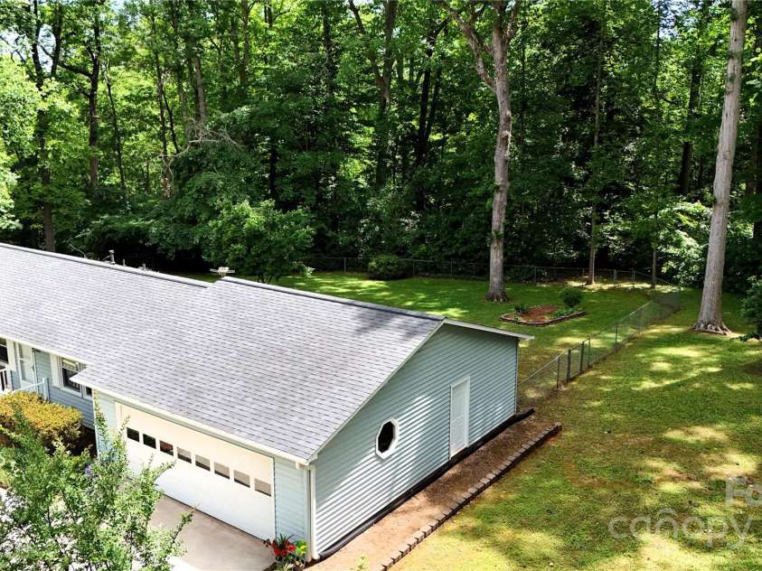 144 Stoneybrook Road, Salisbury, NC 28147.  MLS# CAR4263157, YatesRealty ID 16594. 