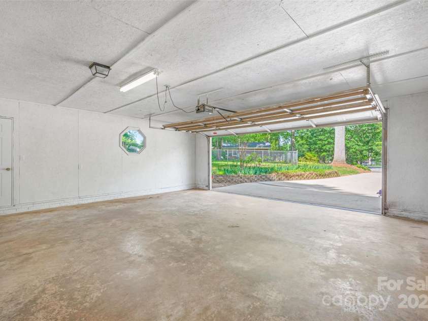 144 Stoneybrook Road, Salisbury, NC 28147.  MLS# CAR4263157, YatesRealty ID 16594. Over Sized 2 Car Garage