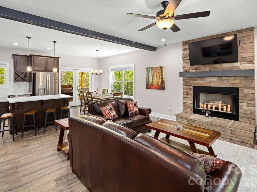 233 Arcadia Falls Way, Black Mountain, NC 28711.  MLS# CAR4375921, YatesRealty ID 16595. 