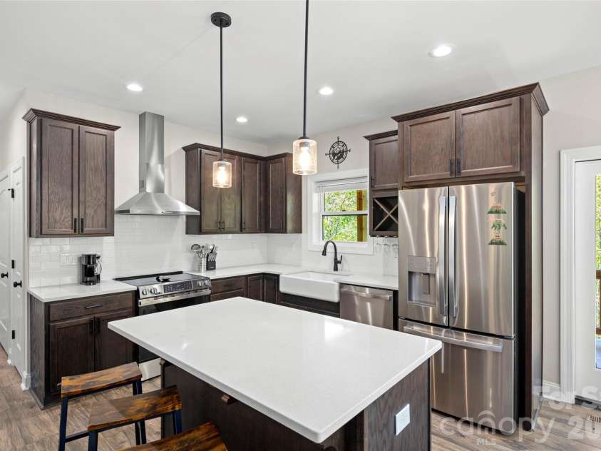 233 Arcadia Falls Way, Black Mountain, NC 28711.  MLS# CAR4375921, YatesRealty ID 16595. 