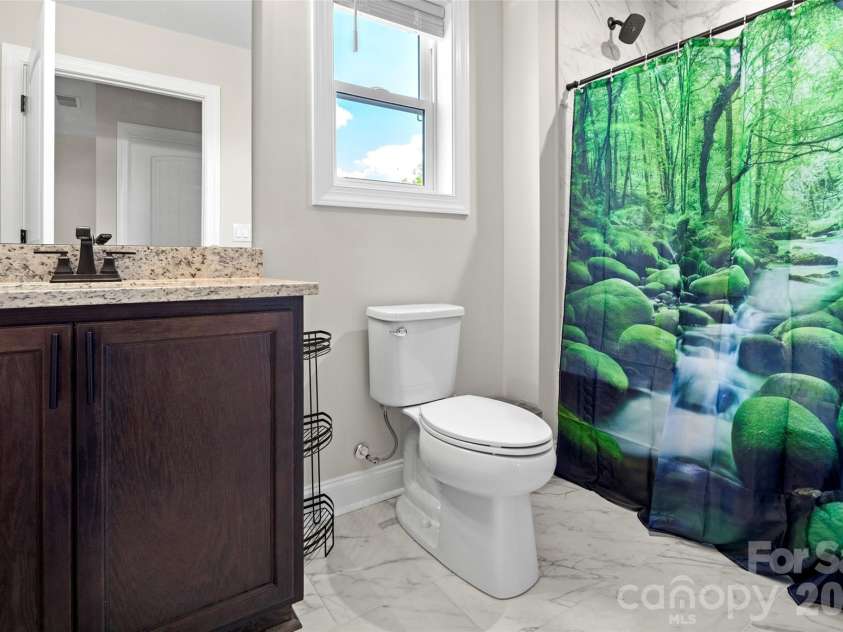 233 Arcadia Falls Way, Black Mountain, NC 28711.  MLS# CAR4375921, YatesRealty ID 16595. 