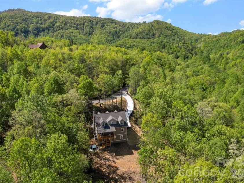 233 Arcadia Falls Way, Black Mountain, NC 28711.  MLS# CAR4375921, YatesRealty ID 16595. 