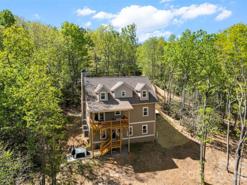 233 Arcadia Falls Way, Black Mountain, NC 28711.  MLS# CAR4375921, YatesRealty ID 16595. 