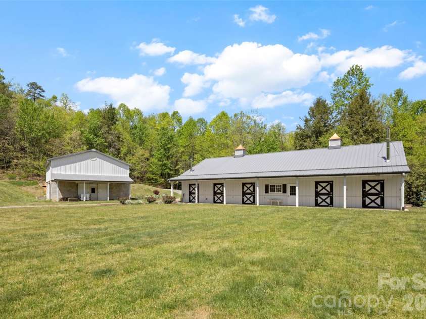 233 Arcadia Falls Way, Black Mountain, NC 28711.  MLS# CAR4375921, YatesRealty ID 16595. 
