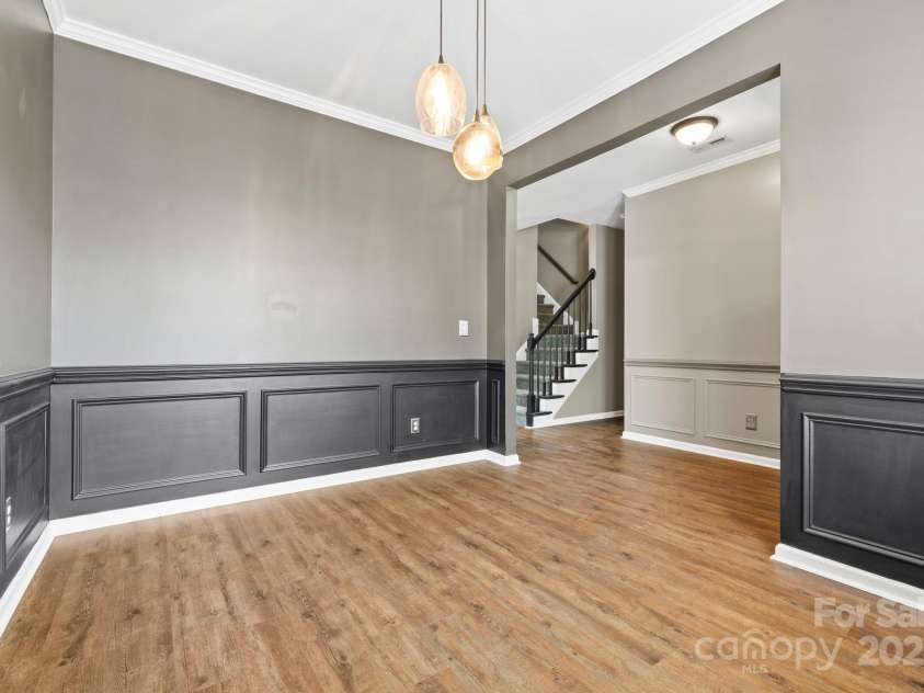 5959 Pale Moss Lane, Charlotte, NC 28269.  MLS# CAR4234404, YatesRealty ID 16596. 