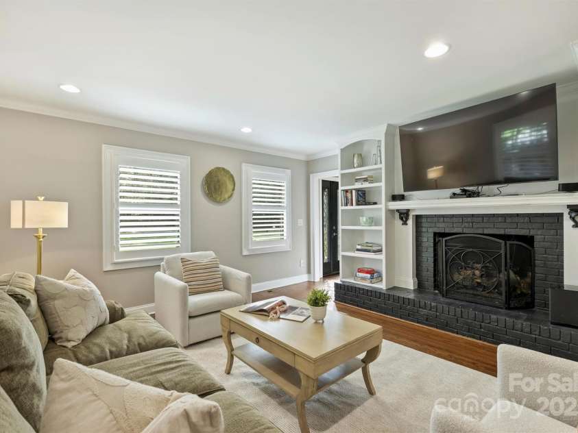 830 Jefferson Drive, Charlotte, NC 28270.  MLS# CAR4223874, YatesRealty ID 16597. 