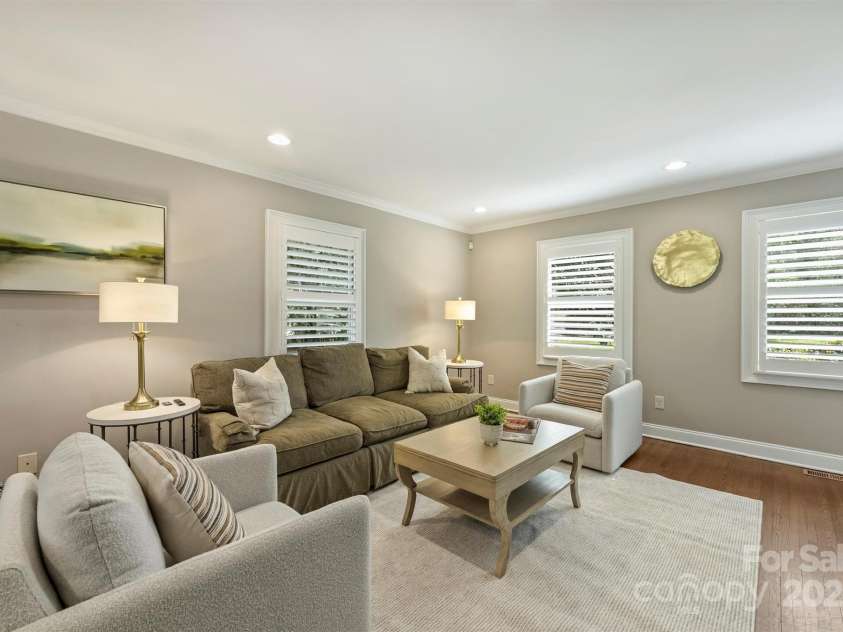 830 Jefferson Drive, Charlotte, NC 28270.  MLS# CAR4223874, YatesRealty ID 16597. 