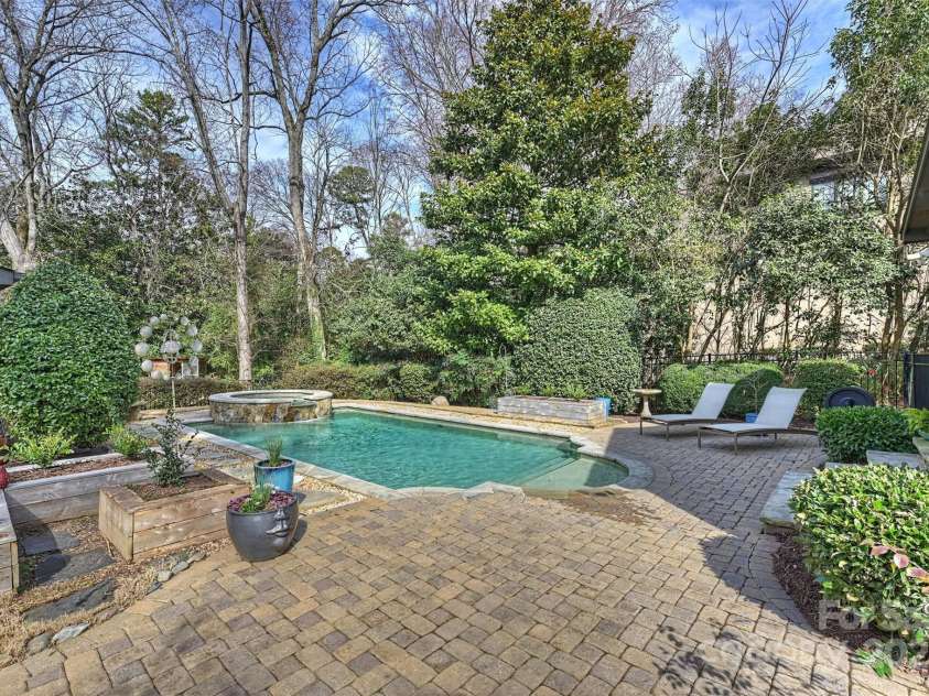 830 Jefferson Drive, Charlotte, NC 28270.  MLS# CAR4223874, YatesRealty ID 16597. 