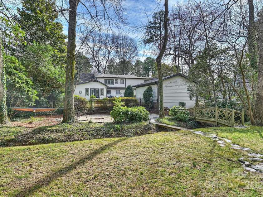 830 Jefferson Drive, Charlotte, NC 28270.  MLS# CAR4223874, YatesRealty ID 16597. 