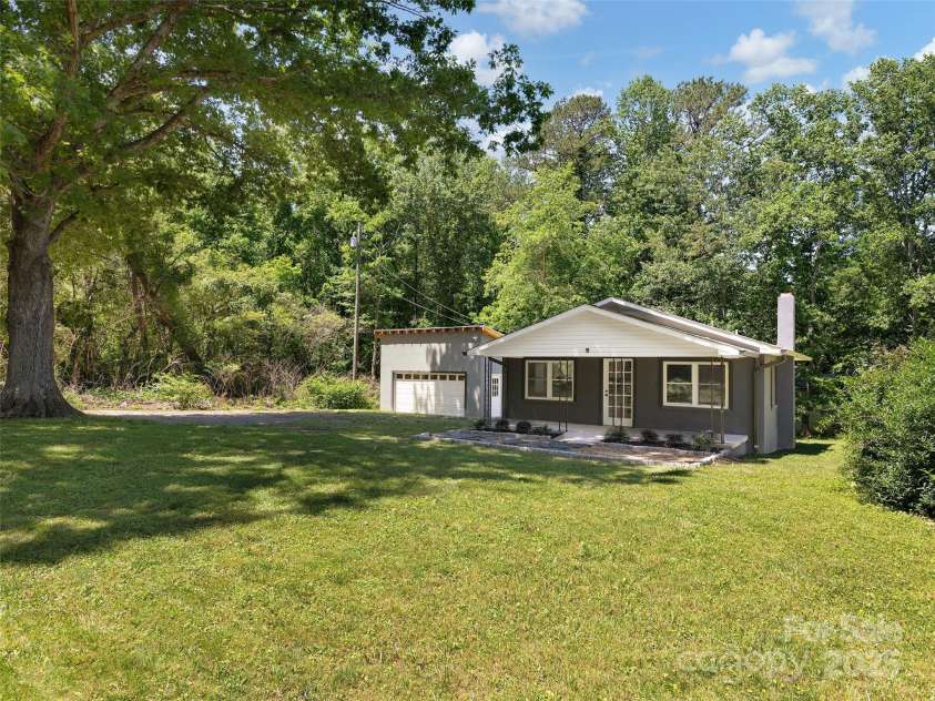15 Burtiller Lane, Fletcher, NC 28732.  MLS# CAR4264700, YatesRealty ID 16599. 
