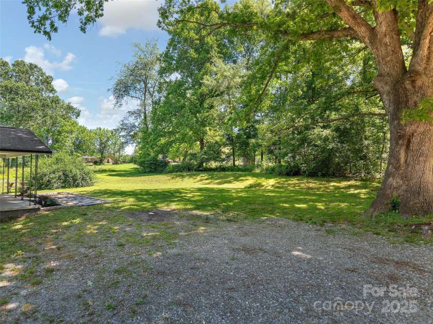 15 Burtiller Lane, Fletcher, NC 28732.  MLS# CAR4264700, YatesRealty ID 16599. 