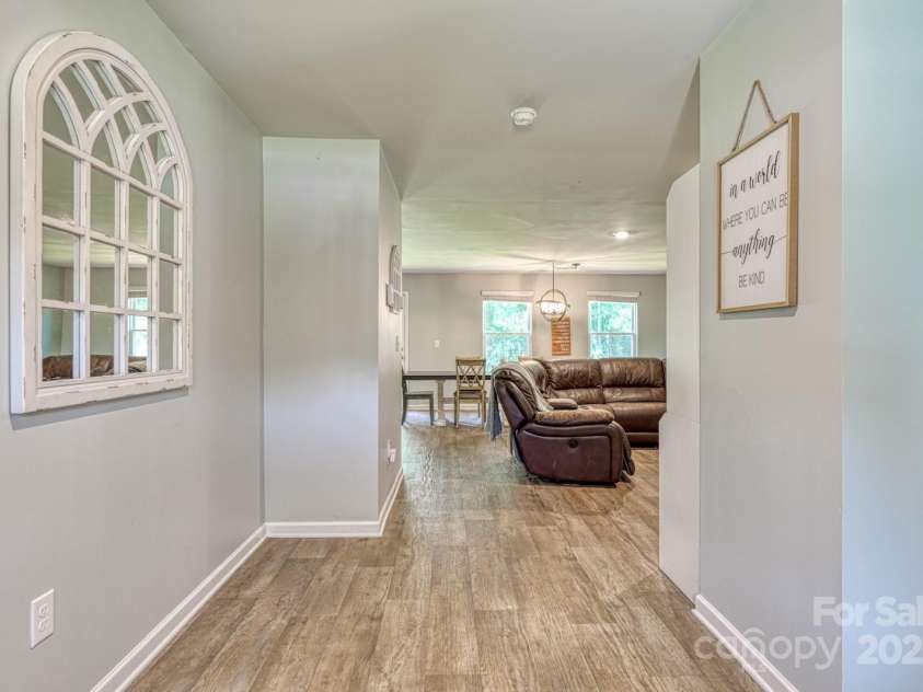 1281 Twin Bridge Road, Gaffney, SC 29341.  MLS# CAR4312131, YatesRealty ID 166. 