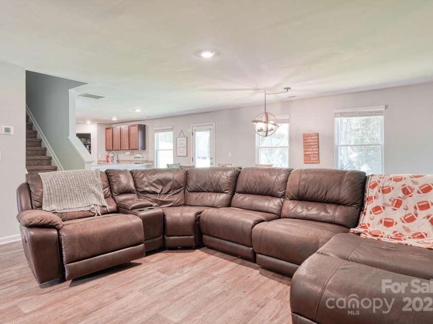 1281 Twin Bridge Road, Gaffney, SC 29341.  MLS# CAR4312131, YatesRealty ID 166. 