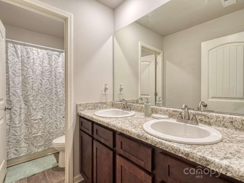 1281 Twin Bridge Road, Gaffney, SC 29341.  MLS# CAR4312131, YatesRealty ID 166. 