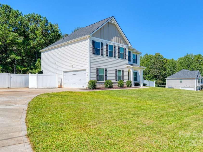 1281 Twin Bridge Road, Gaffney, SC 29341.  MLS# CAR4312131, YatesRealty ID 166. 